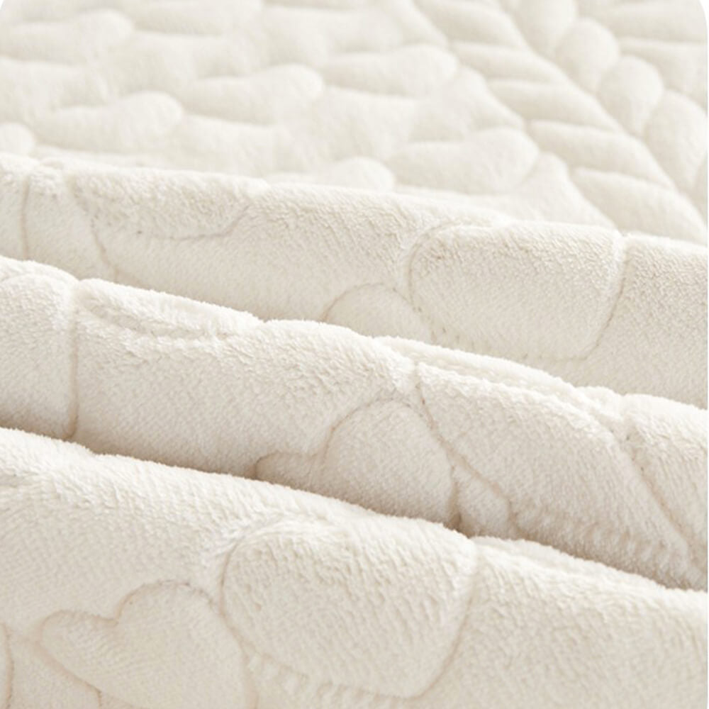 Creamy Milk Velvet Quilted Bed Skirt Set