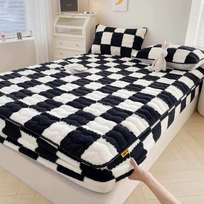 Milk Velvet Checkered Bedding Fitted Sheet Mattress Cover