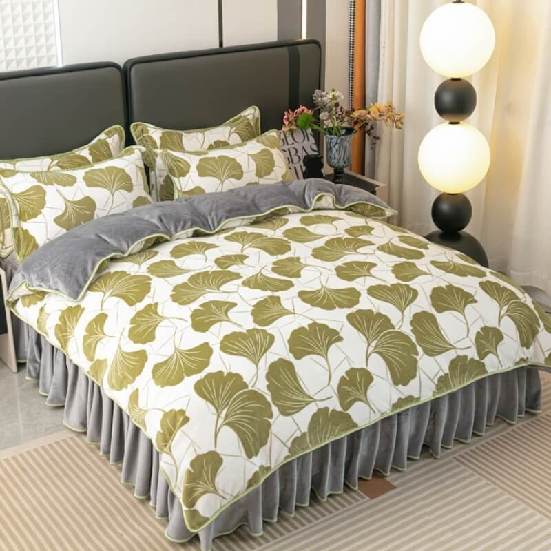 Modern Leaf Pattern Soft Milk Velvet Bed Sheet Set with Bed Skirt