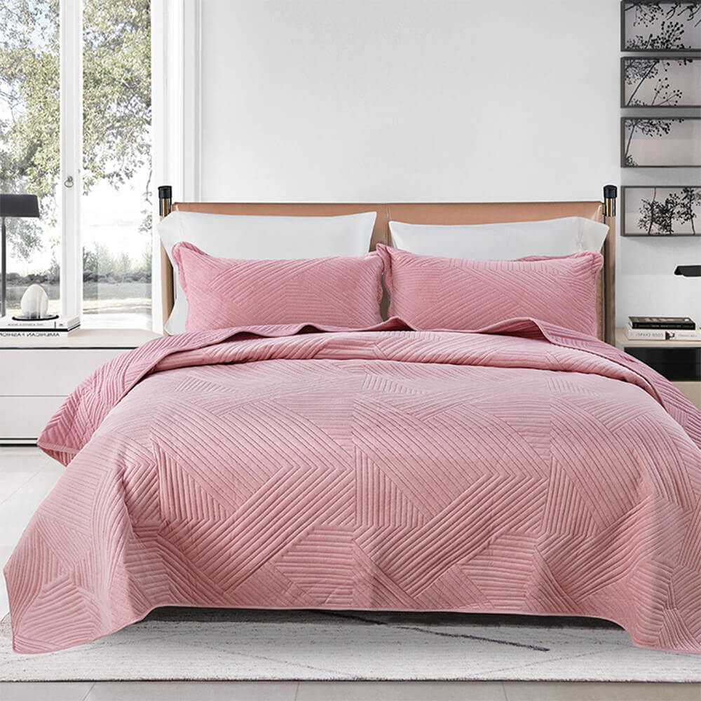 Casual Warm Geometric Quilted Crystal Velvet Bedspread