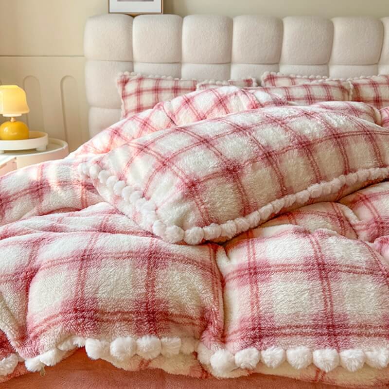 Trendy Fluffy Plaid Soft Plush Bed Sheet Set